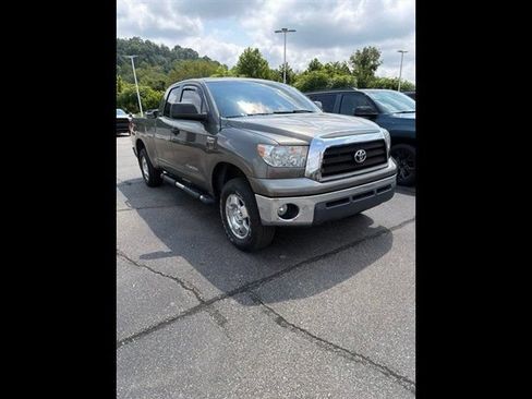 Used 2007 Toyota Tundra SR5 w/ TRD Off-Road Pkg AWD/4WD image 4