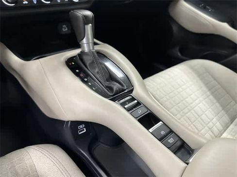 Certified 2023 Honda HR-V LX image 24