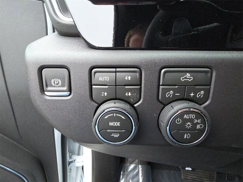 New 2026 Chevrolet Silverado 1500 LT Trail Boss w/ Convenience Package II image 21