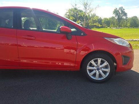 Used 2012 Ford Fiesta SE FWD image 5