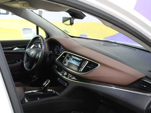 Used 2018 Buick Enclave Avenir w/ Trailering Package, 5000 lbs. AWD/4WD image 12