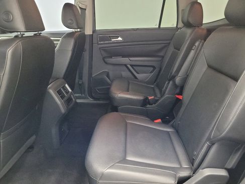 Used 2018 Volkswagen Atlas SEL FWD image 18