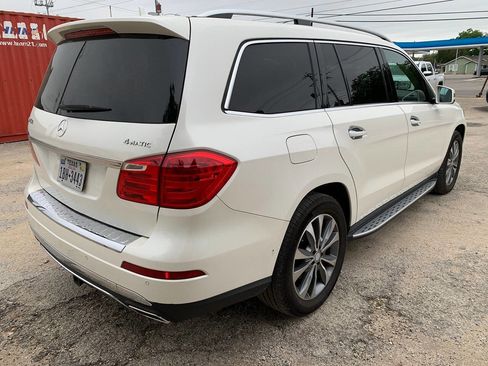 Used 2014 Mercedes-Benz GL 450 4MATIC image 5