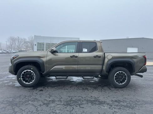 New 2026 Toyota Tacoma TRD Off-Road image 4