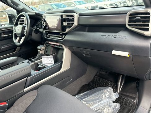 New 2026 Toyota Tundra SR5 w/ SR5 Convenience Package image 19