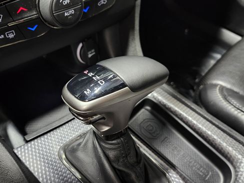 Used 2016 Dodge Charger SRT Hellcat image 40