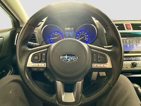 Used 2017 Subaru Outback 2.5i Premium AWD/4WD image 12