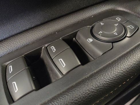 Used 2020 GMC Terrain SLE image 27