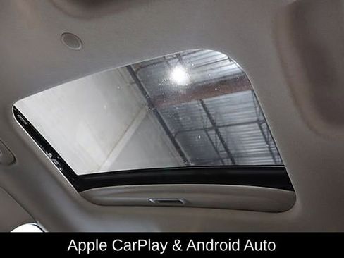 Used 2022 Hyundai Venue SEL image 10