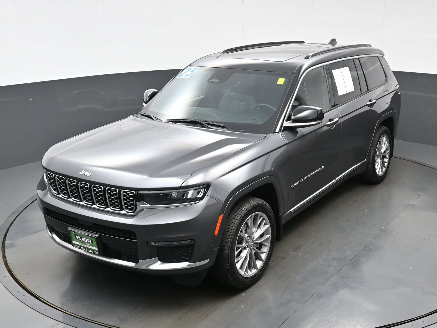 Used 2025 Jeep Grand Cherokee L Summit w/ MOPAR Finishing Package AWD/4WD image 39