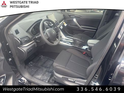 New 2025 Mitsubishi Eclipse Cross LE image 6