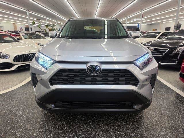 Used 2025 Toyota RAV4 XLE AWD/4WD image 3