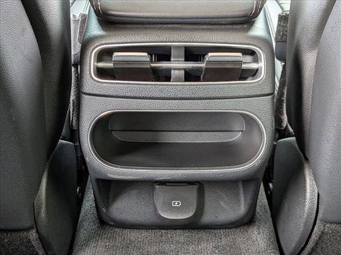 Used 2025 Genesis GV70 2.5T AWD/4WD image 17