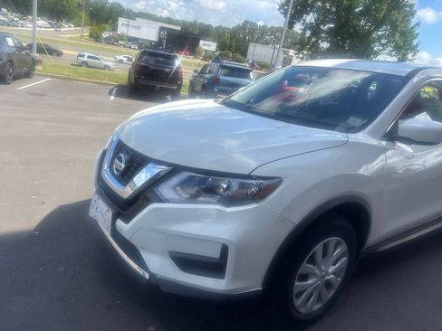 Used 2017 Nissan Rogue S AWD/4WD image 20