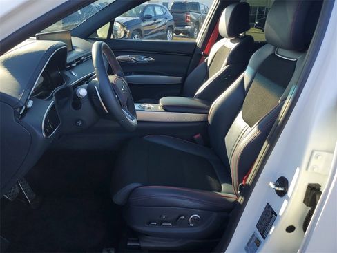 Used 2023 Genesis GV70 2.5T w/ Sport Prestige Package image 12