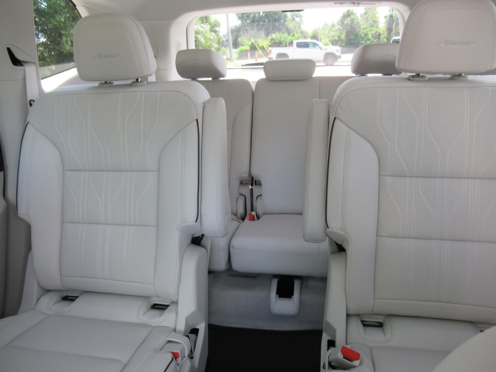 New 2026 Buick Enclave Avenir w/ Super Cruise Package FWD image 21