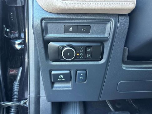 Used 2024 Ford Expedition Max Limited image 23