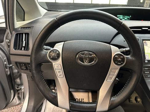 Used 2010 Toyota Prius Five FWD image 12