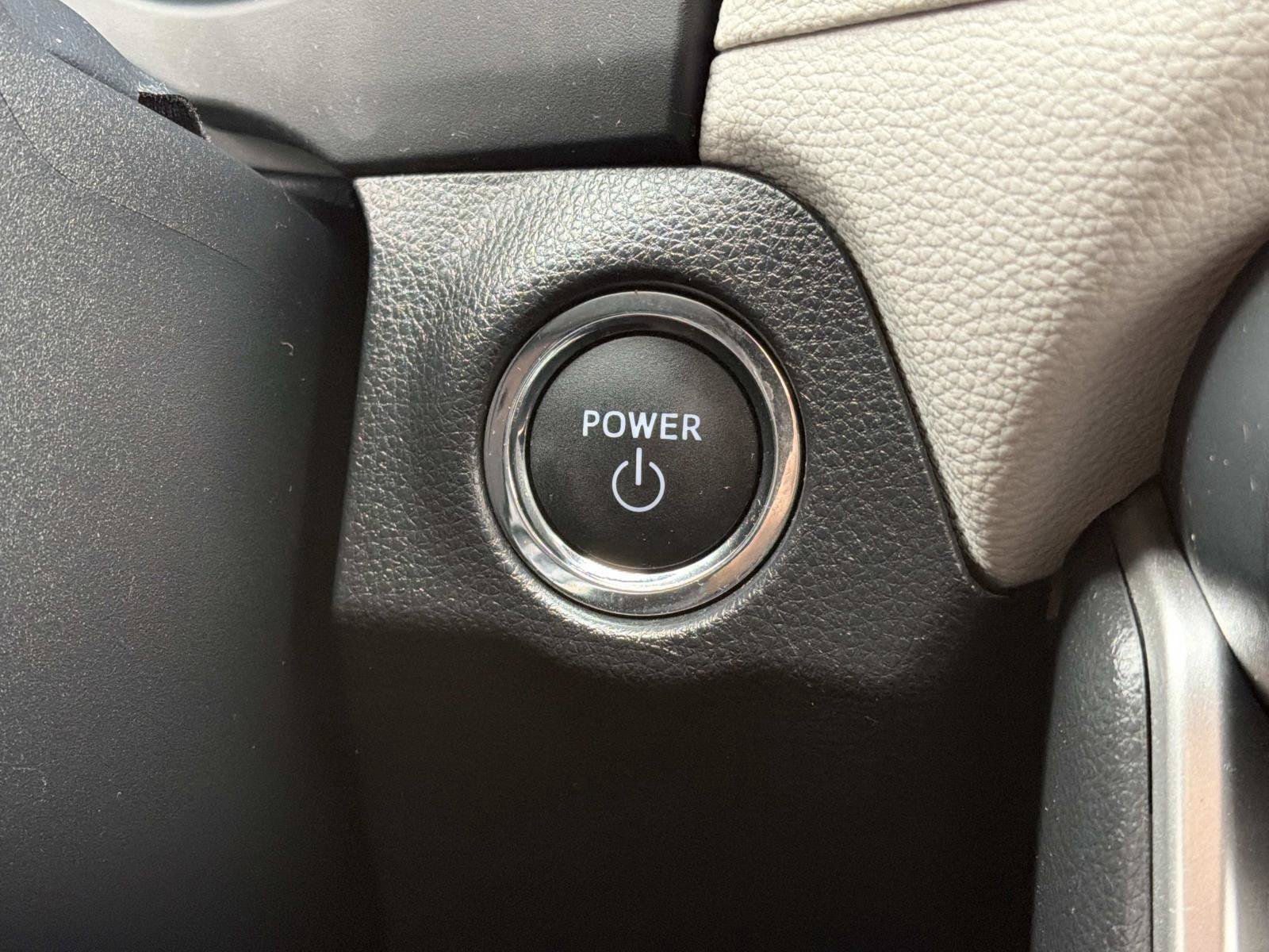 Used 2023 Toyota RAV4 XLE AWD/4WD image 15