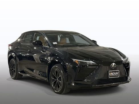 New 2026 Lexus RZ 450e AWD image 8