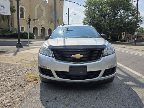 Used 2016 Chevrolet Traverse LS AWD/4WD image 8