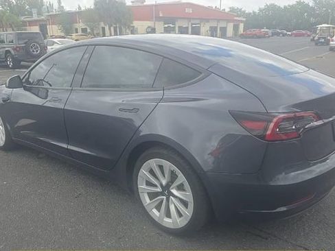 Used 2023 Tesla Model 3 Standard Range image 4