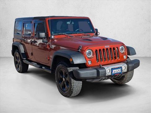 Used 2014 Jeep Wrangler Unlimited Sahara w/ Max Tow Package image 3