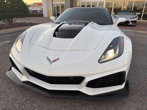 Used 2019 Chevrolet Corvette ZR1 image 2