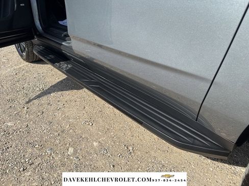 Used 2025 Chevrolet Suburban RST w/ Comfort Package image 39