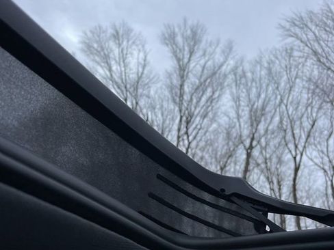 Used 2021 Audi Q8 Premium Plus w/ Premium Plus Package image 17