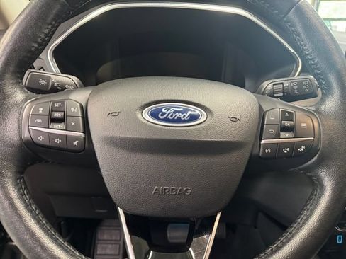 Used 2020 Ford Escape Titanium w/ Titanium Premium Package 2.0 AWD/4WD image 19