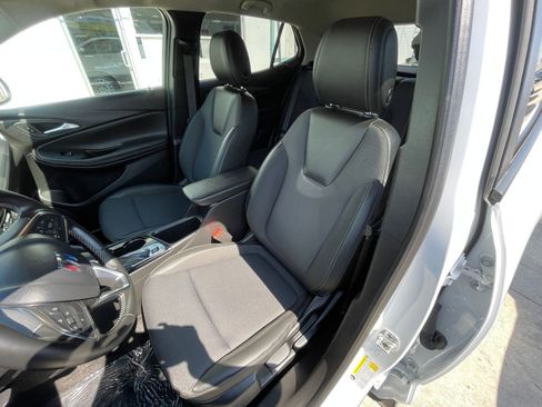 Used 2025 Buick Encore GX Preferred image 36