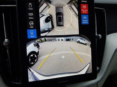 New 2026 Volvo XC60 B5 Ultra w/ Climate Package image 20