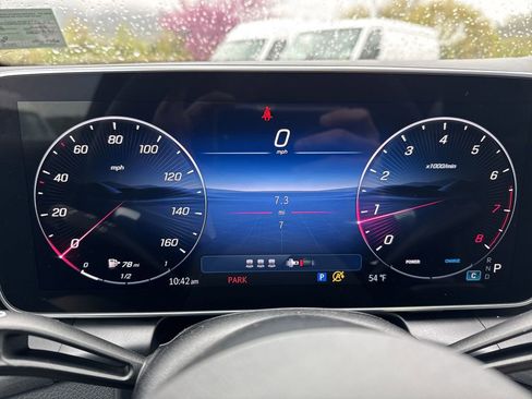 New 2025 Mercedes-Benz GLC 300 image 19