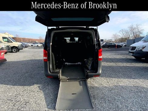 Used 2019 Mercedes-Benz Metris Passenger image 17