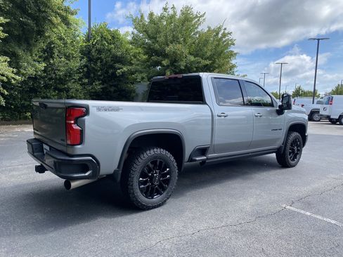 Used 2025 Chevrolet Silverado 2500 LTZ w/ Trail Boss Package AWD/4WD image 9