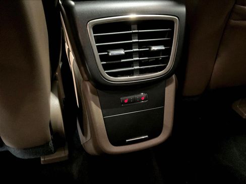 Used 2018 Lincoln MKX Reserve w/ Driver Assistance Package FWD image 10