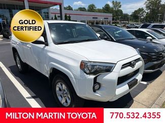 Used 2020 Toyota 4Runner SR5 AWD/4WD video 1