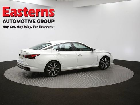 Used 2022 Nissan Altima 2.5 SR FWD image 41