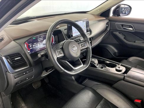 Used 2021 Nissan Rogue Platinum AWD/4WD image 16