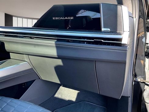 Certified 2025 Cadillac Escalade V image 16