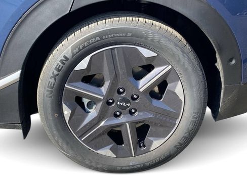 New 2025 Kia EV6 Light w/ Light LR Technology Package RWD image 30
