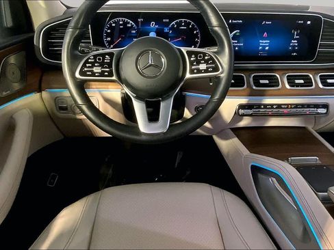 Used 2022 Mercedes-Benz GLE 450 4MATIC image 11