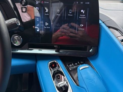 Used 2024 Chevrolet Corvette Stingray Premium Conv w/ Z51 Performance Package RWD image 5