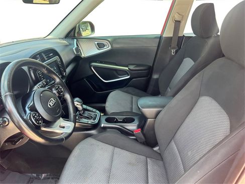 Used 2020 Kia Soul X-Line image 10