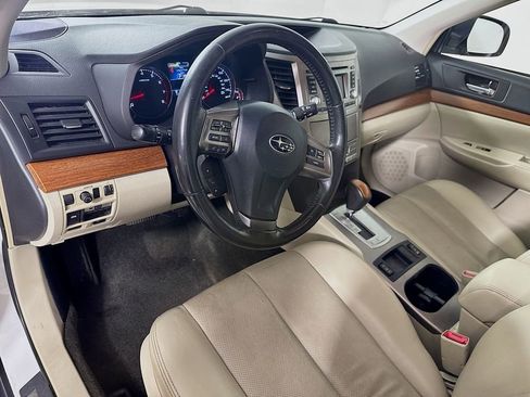Used 2013 Subaru Outback 2.5i Limited w/ Moonroof Pkg image 9