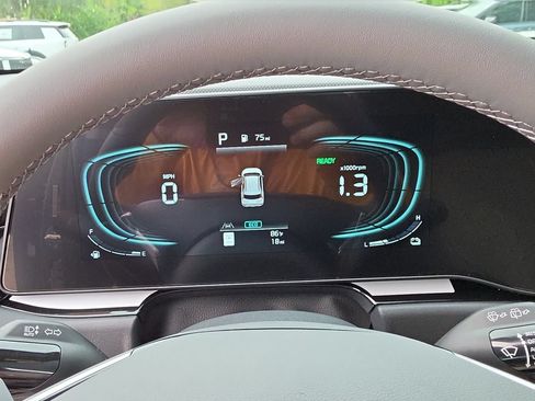 New 2026 Kia Niro EX FWD image 31