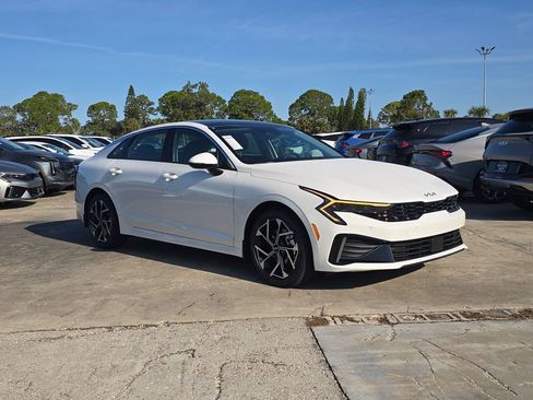 New 2026 Kia K5 EX FWD image 2