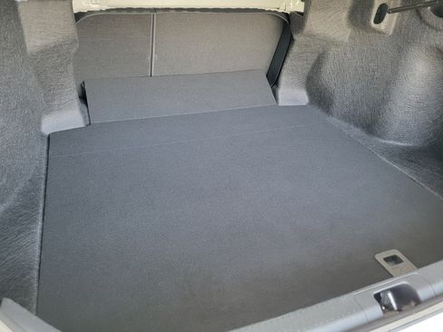 Used 2023 Toyota Camry SE image 13