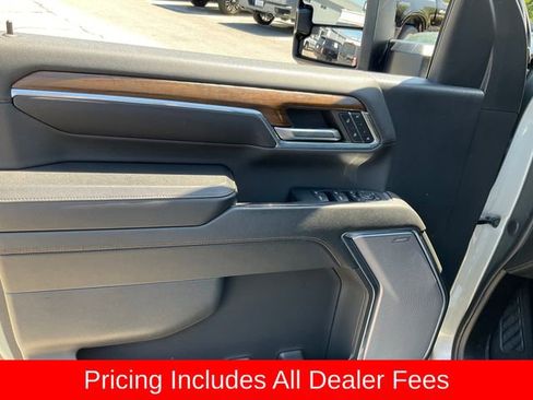 Used 2024 Chevrolet Silverado 3500 High Country w/ High Country Premium Package AWD/4WD image 7
